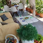 Suzy's Nest منزل للإقامة