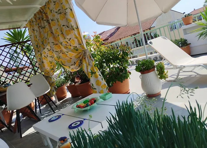 Δωμάτια σε οικογενειακή κατοικία Suzy's Nest Ασπροβάλτα